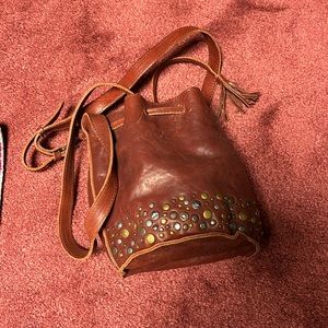 Gonvalure Real Leather Metal Detailed Cross Body Purse/Bag